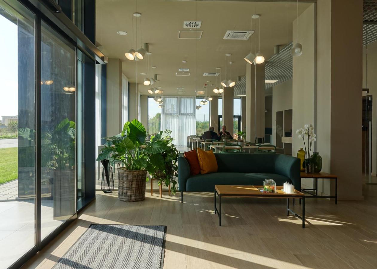 Marida Hotel Satu Mare Ngoại thất bức ảnh